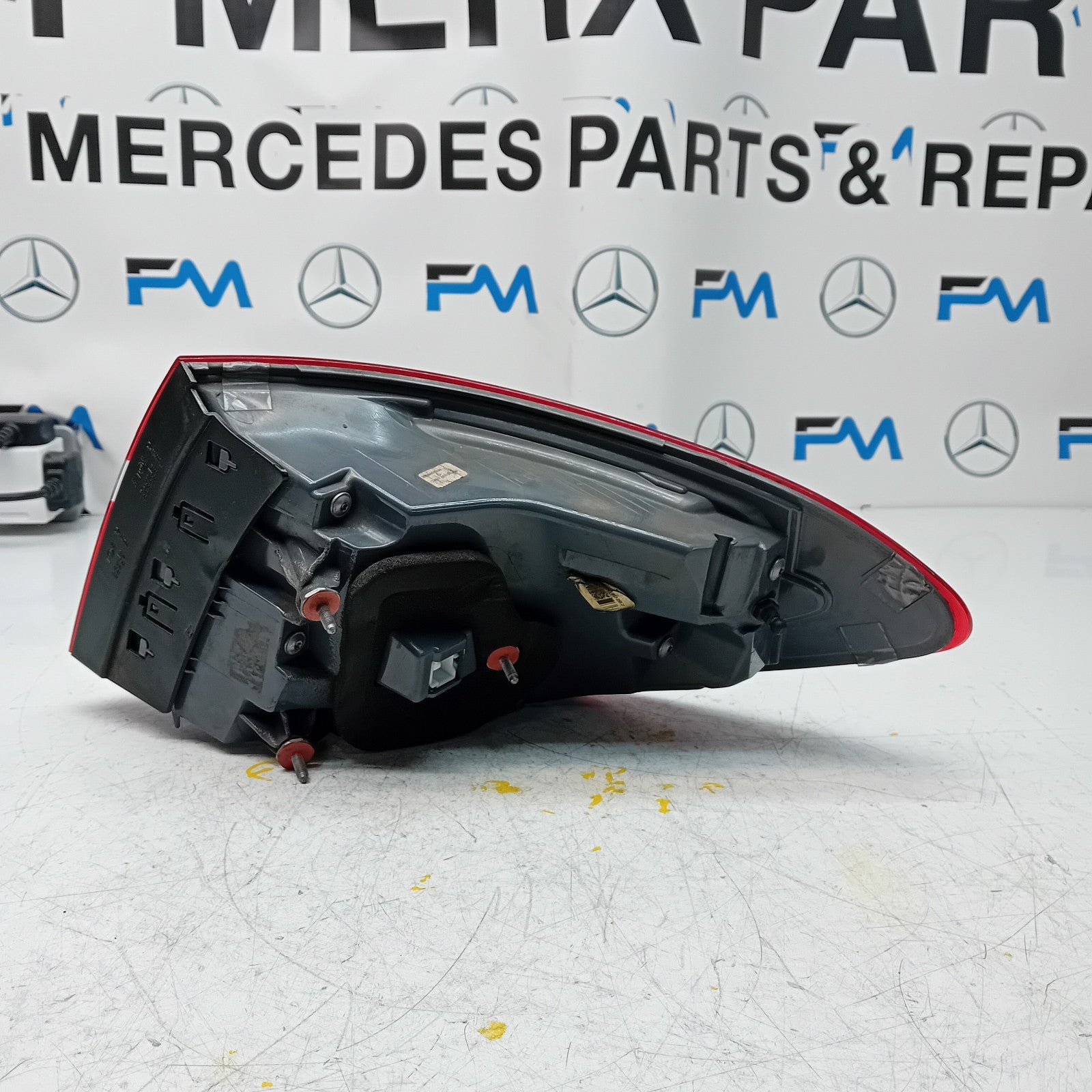 MERCEDES GLC W253 PASSENGER SIDE NS REAR TAIL LIGHT 2016 Onwards FMT161