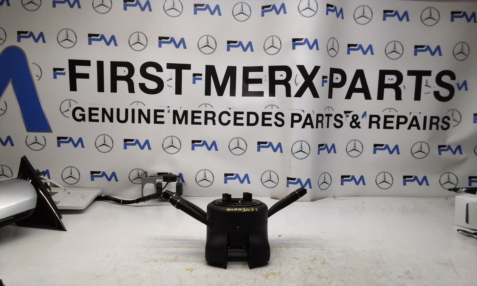 Mercedes E-CLASS W213 INDICATOR/WIPER GEAR SELECT + SQUIB  A2139001002 FM001032