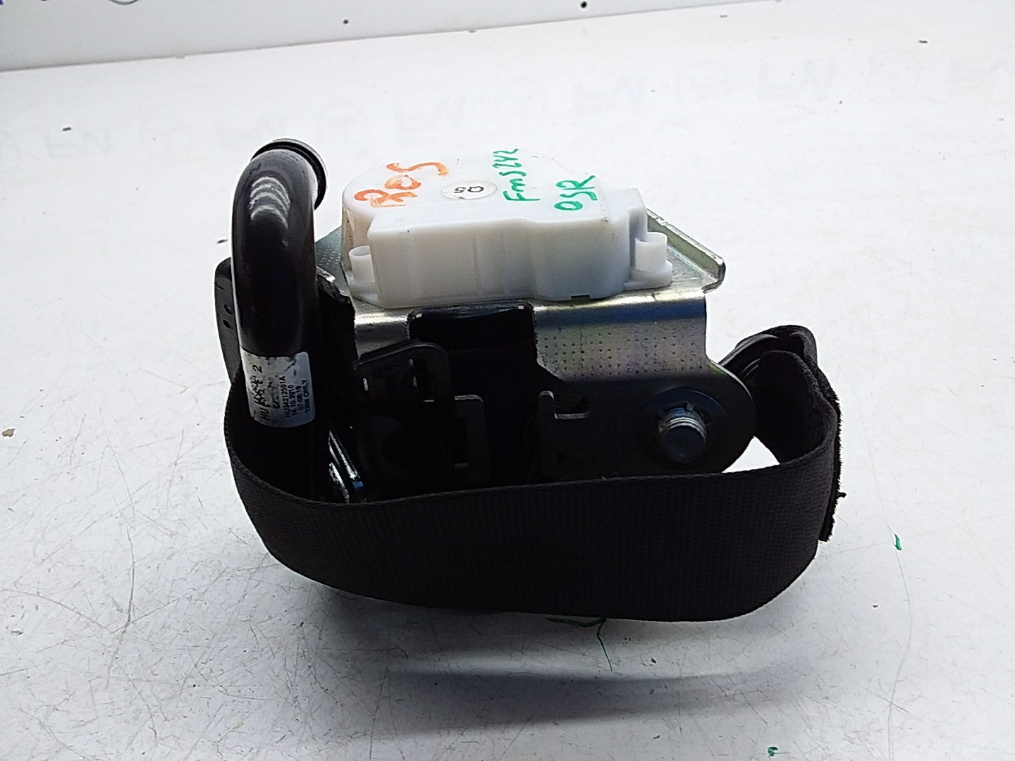 MERCEDES C-CLASS W205 SEAT BELT REAR RIGHT DRIVER SIDE A2058606685 FMS282 OSR