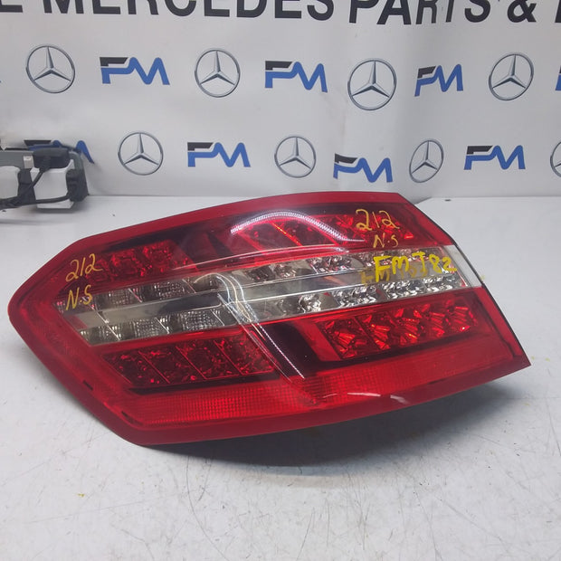 MERCEDES E-CLASS W212 REAR PASSENGER N/S TAIL LIGHT A2129060558 2012 FMT82