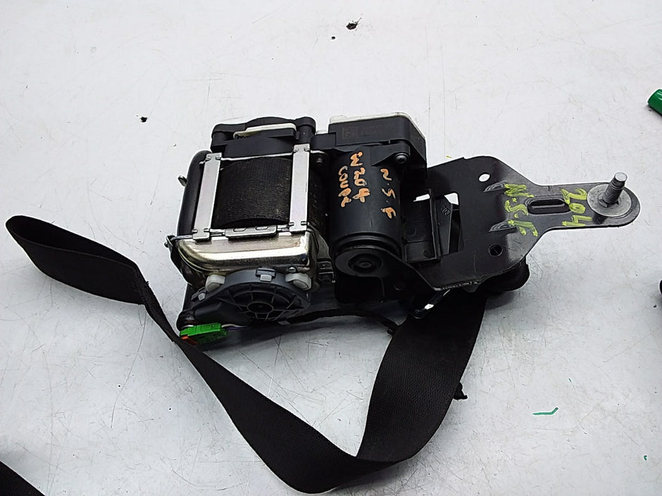 MERCEDES C-CLASS W204 SEAT BELT FRONT LEFT PASSENGER SIDE A2048601585 FMS225 NSF