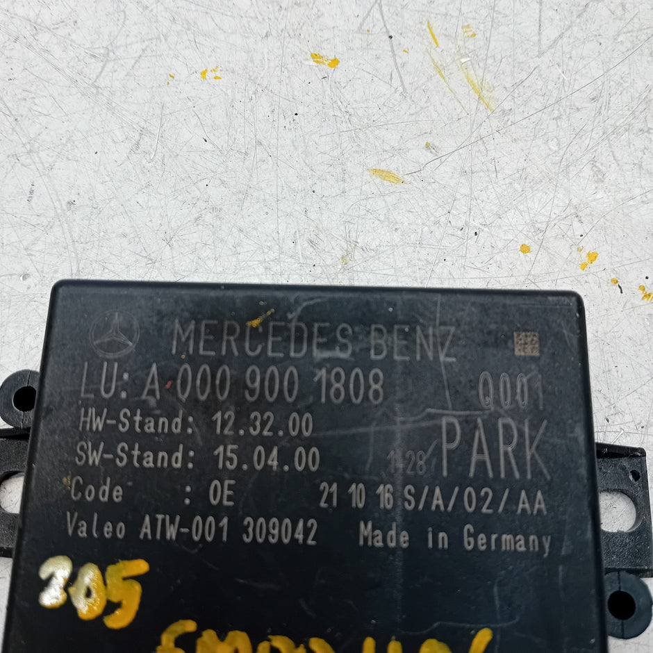 MERCEDES C-CLASS PARKING SENSOR CONTROL MODULE W205 A0009001808 FM001106