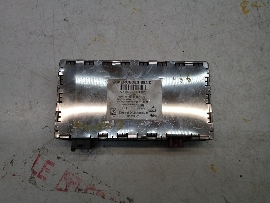 MERCEDES BENZ M-CLASS W166 2013 DIGITAL RADIO CONTROL UNIT A1669003407 FM00803