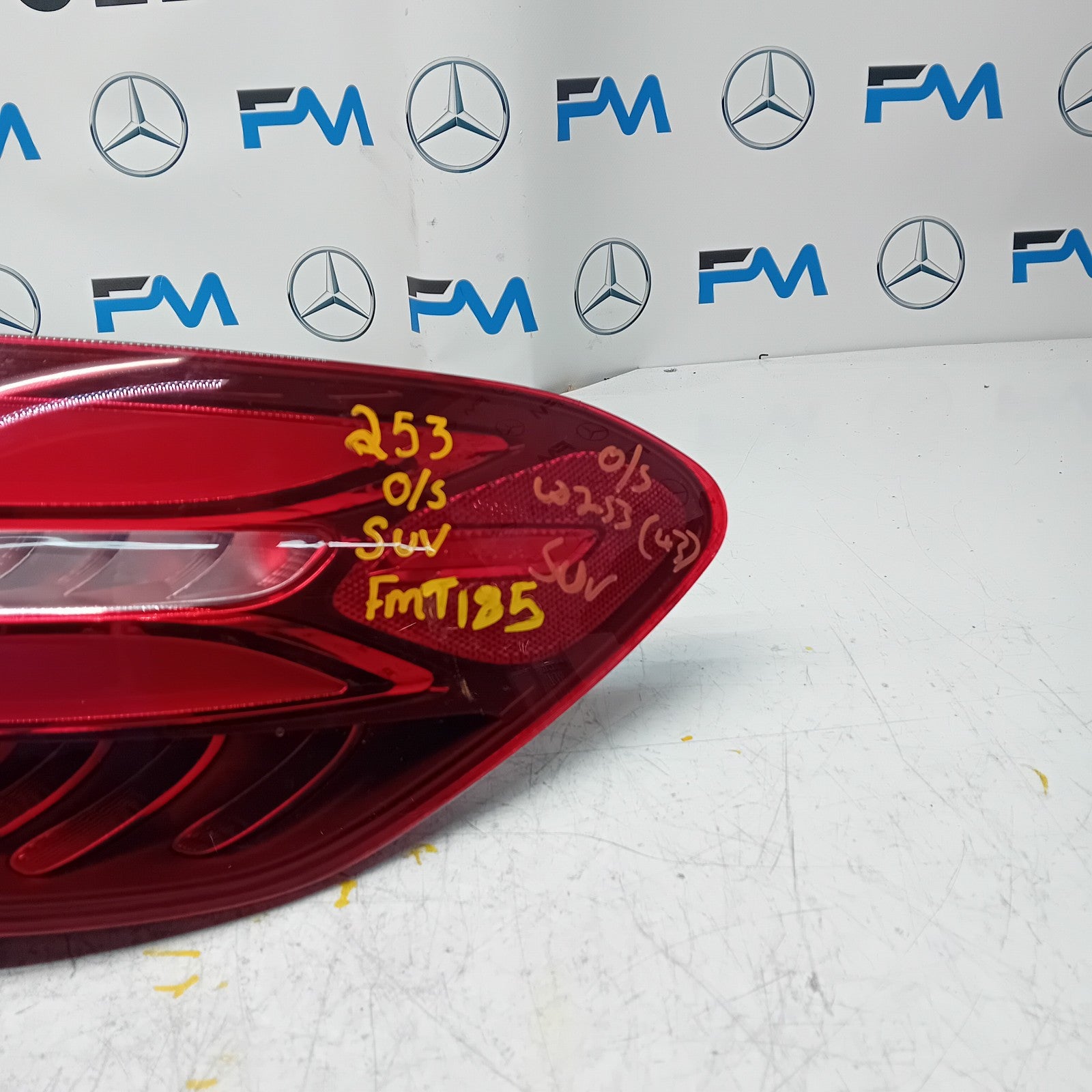 MERCEDES GLC W253 DRIVER SIDE OS REAR TAIL LIGHT FMT185 2016 A2539061000 