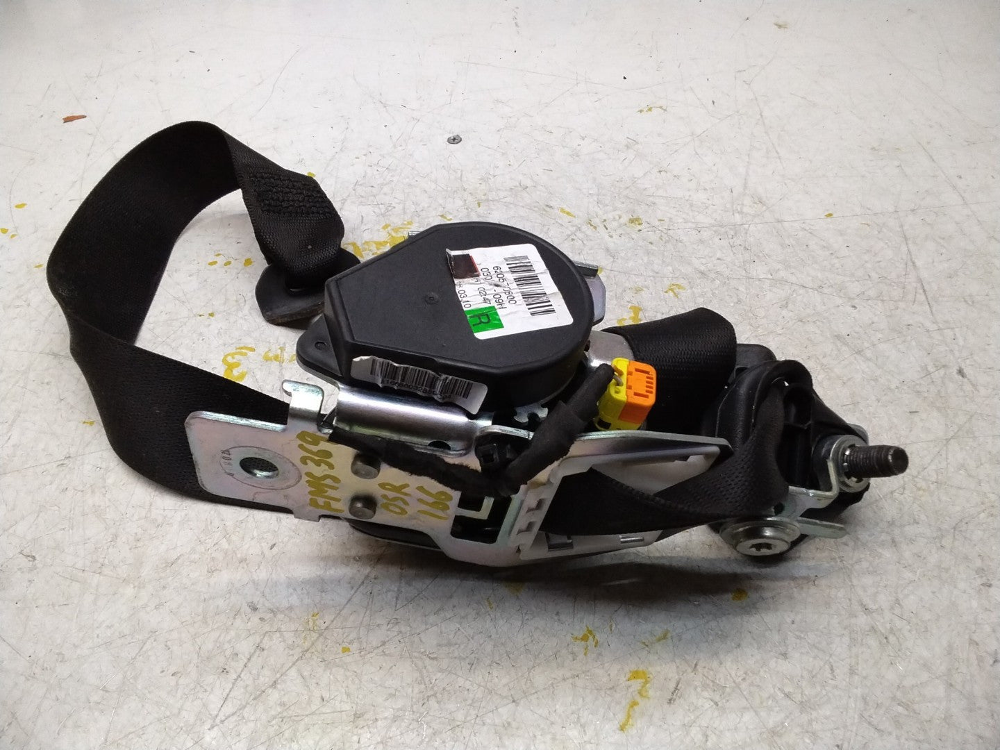 MERCEDES GLE W166 SEAT BELT REAR RIGHT DRIVER SIDE A1668603285 FMS369 OSR