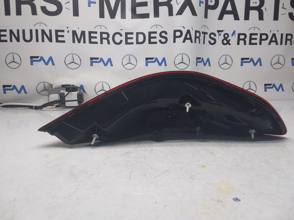 MERCEDES E-CLASS W212 REAR PASSENGER N/S TAIL LIGHT FMT89