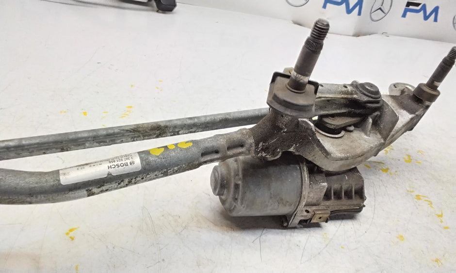 MERCEDES-BENZ E CLASS W213 FRONT WIPER MOTOR WITH LINKAGE A2138207402 FM00751