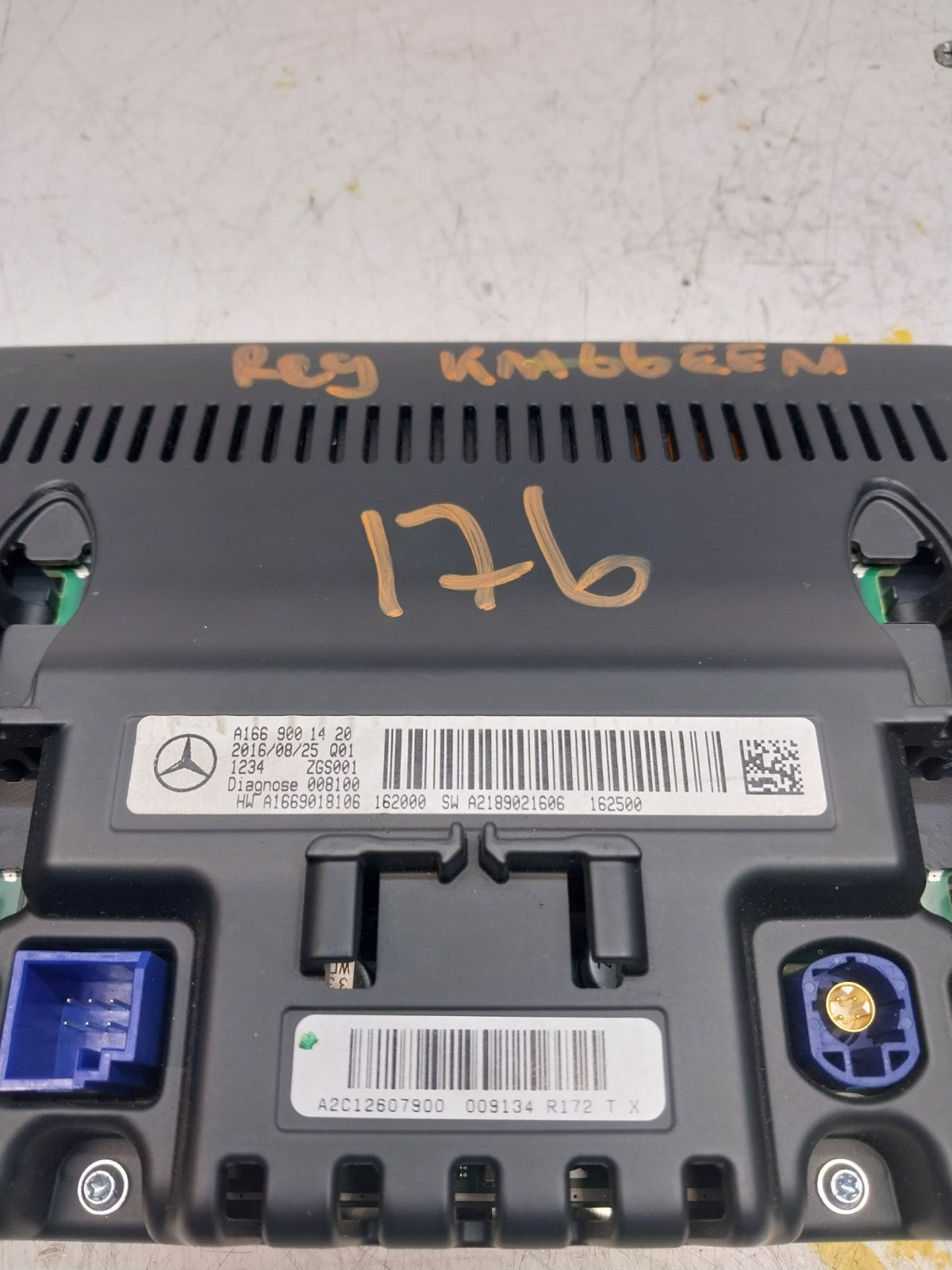 MERCEDES M-CLASS W166 DISPLAY SCREEN A1669001420 2016 FM00712