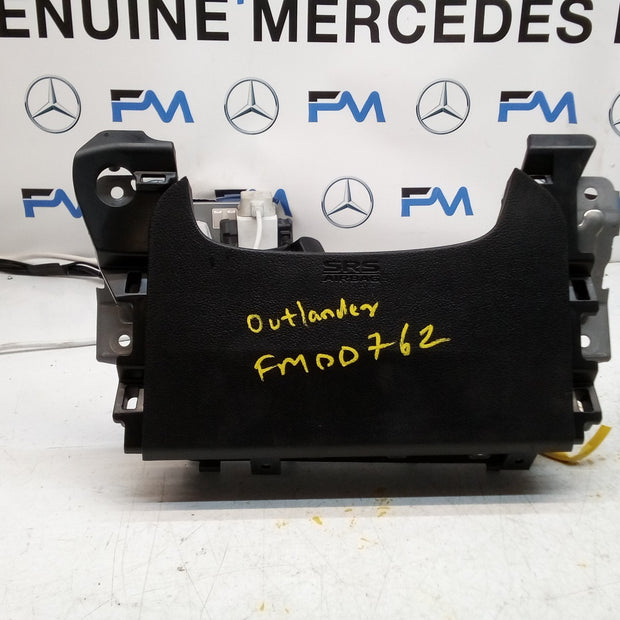 MITSUBISHI OUTLANDER MK3 KNEE AIR SRS BAG RIGHT DRIVER SIDE 7030A-31754 FM00762