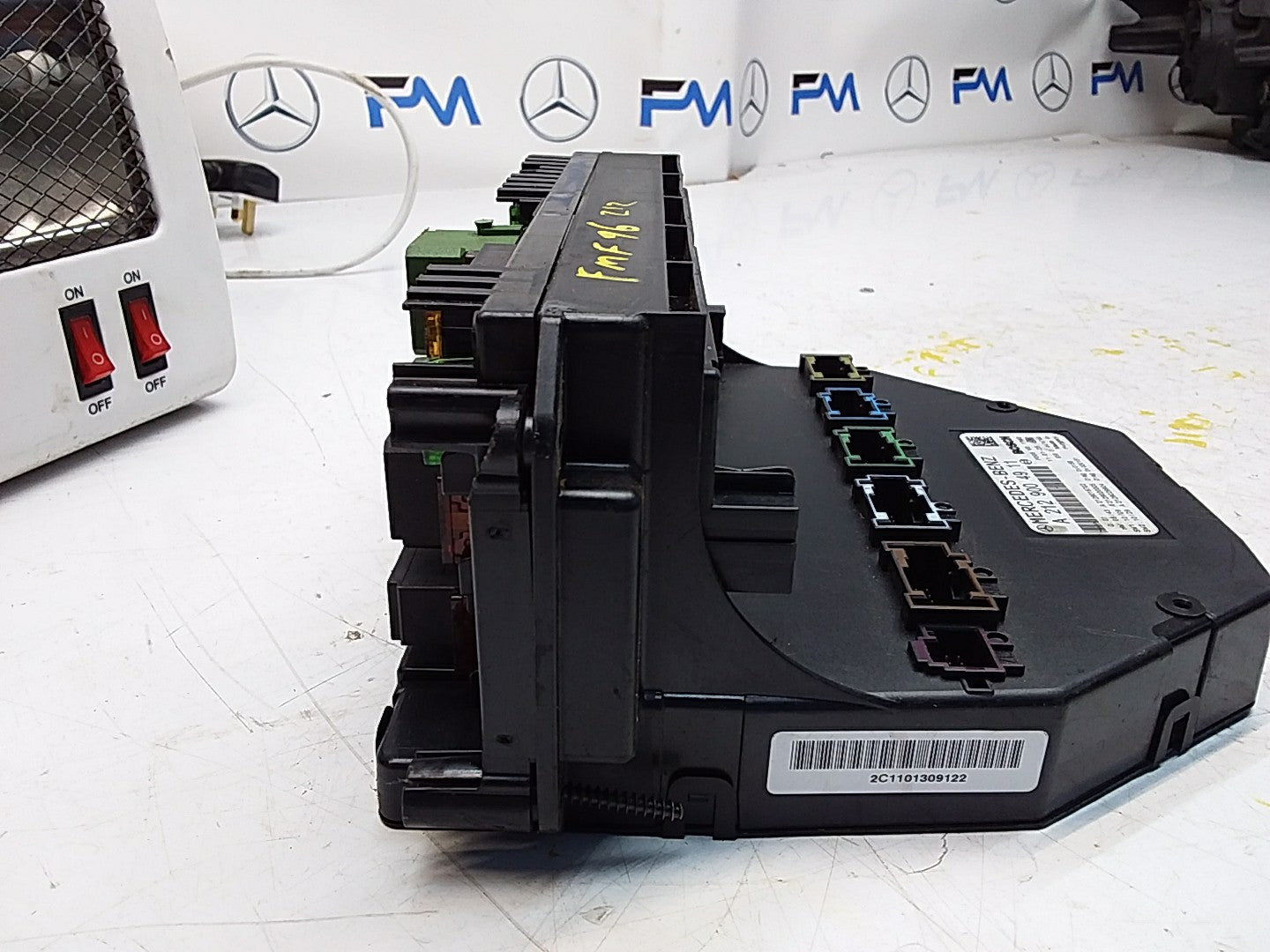 Mercedes E-CLASS W212 Fuse  Box RELAY A2129004911 FMF96