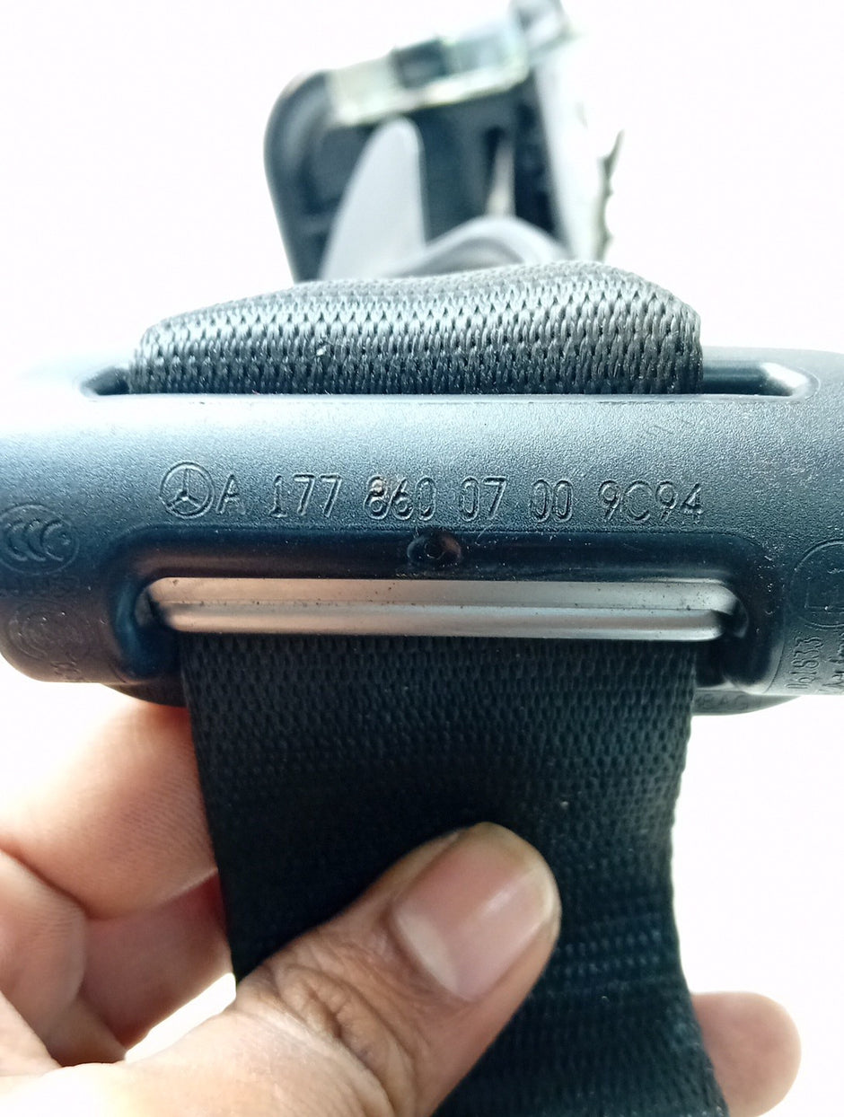 MERCEDES A CLASS  FRONT LEFT SEAT BELT WITH PRETENSIONER A1778600700 FMS68 NSF