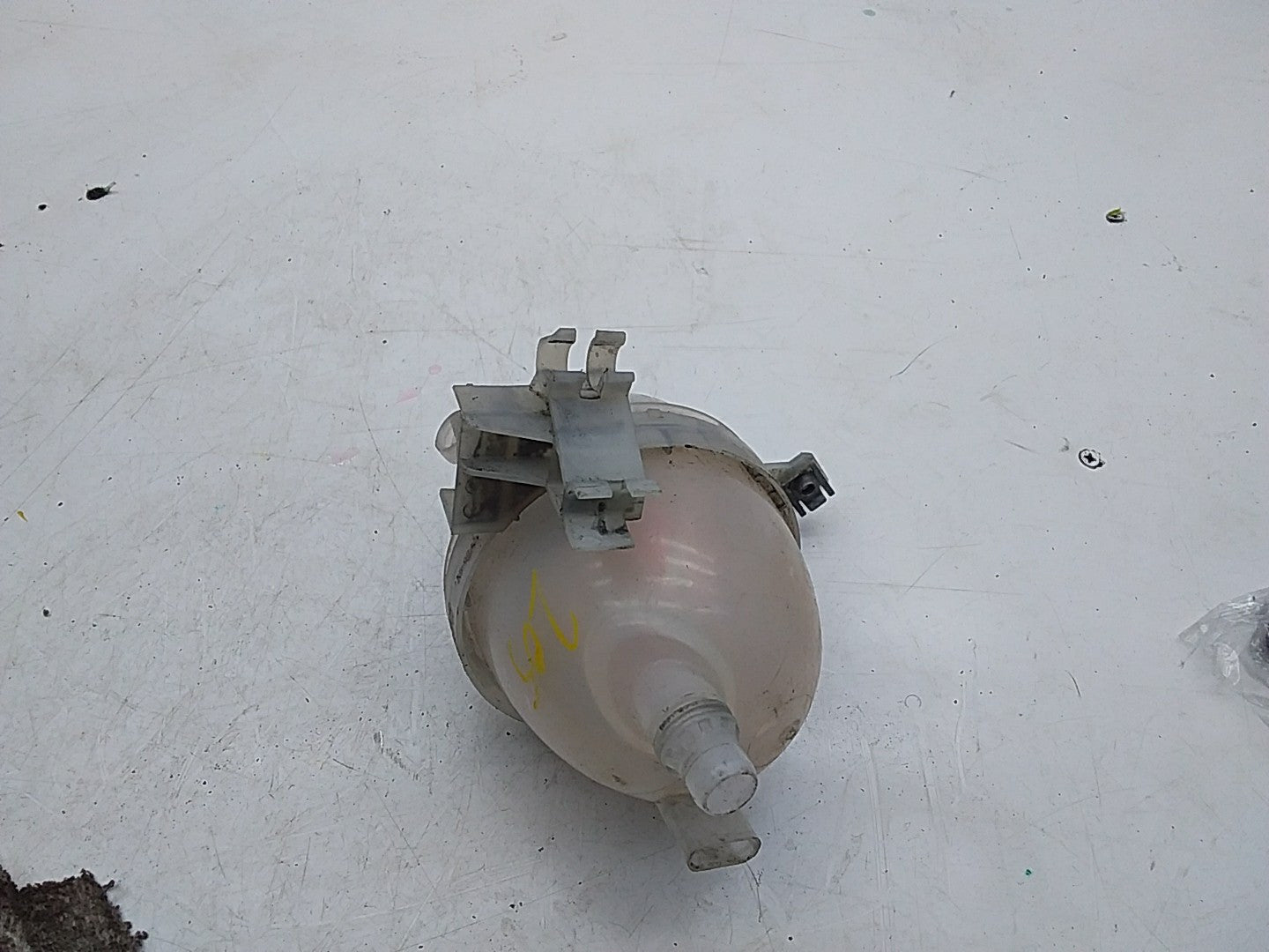 MERCEDES BENZ S-CLASS W222 COOLANT EXPANSION TANK 2014ONWARDS A2225000549 FMC105
