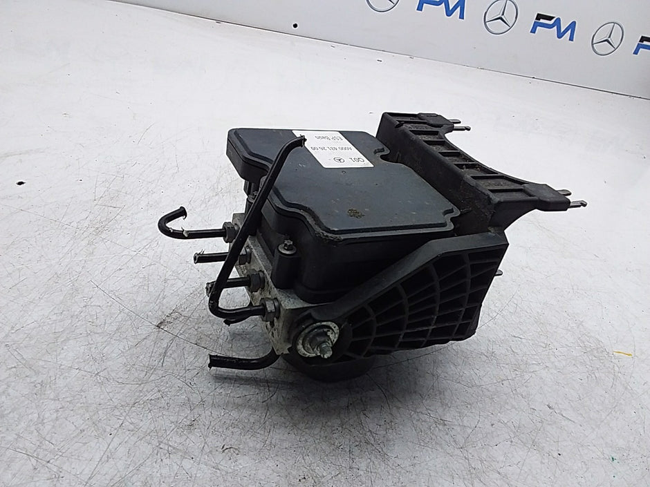 MERCEDES BENZ GLA CLASS ABS PUMP A0004312600 FMR12