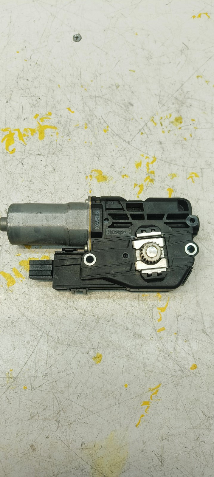 MERCEDES BENZ E-CLASS W213 SUNROOF MOTOR  A2139067003 FM00490