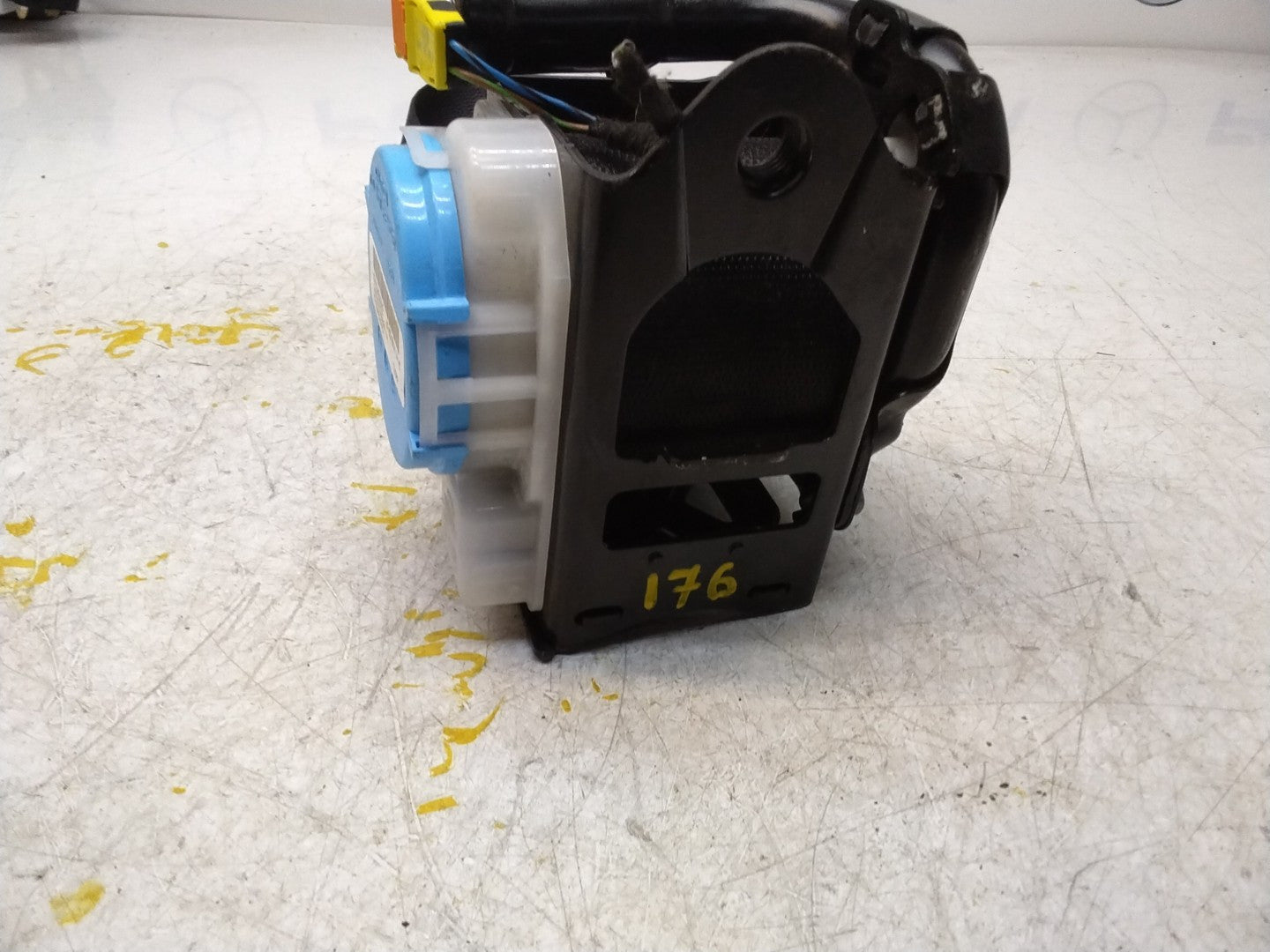 MERCEDES A CLASS W176 REAR L / R SIDE SEAT BELT A1768602385 FMS171 NSR OSR
