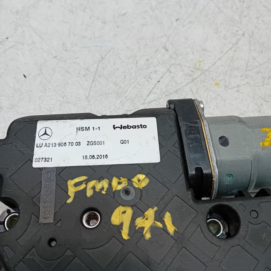 MERCEDES BENZ E-CLASS W213 2016 SUNROOF MOTOR  A2139067003 FM00941