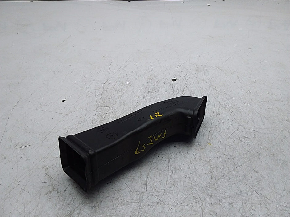 MERCEDES BENZ E-CLASS W213 AIR INTAKE TUBE A2138315000 FMI59