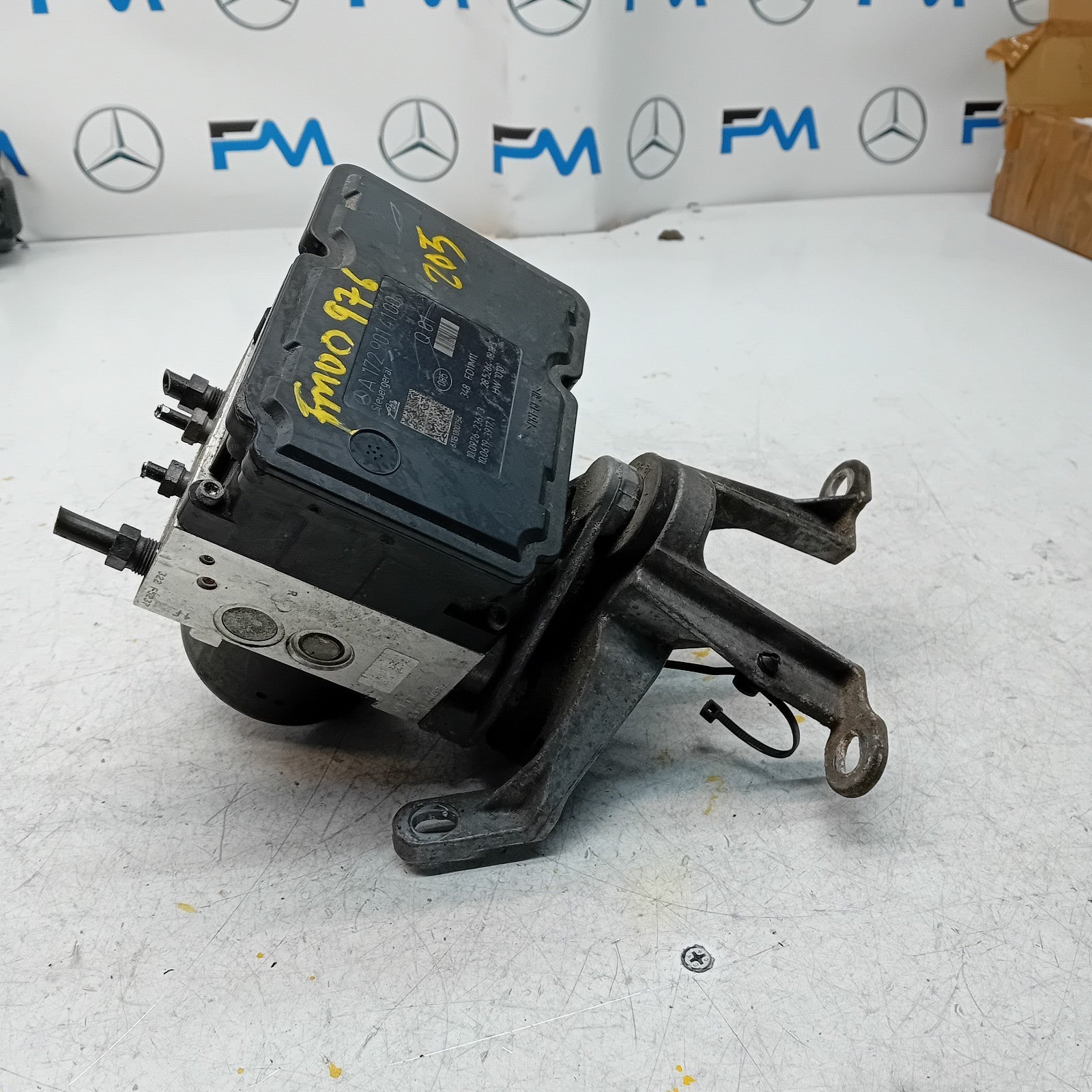 MERCEDES C-CLASS W205 ABS PUMP MODULE CONTROL UNIT A1729014100 FM00976