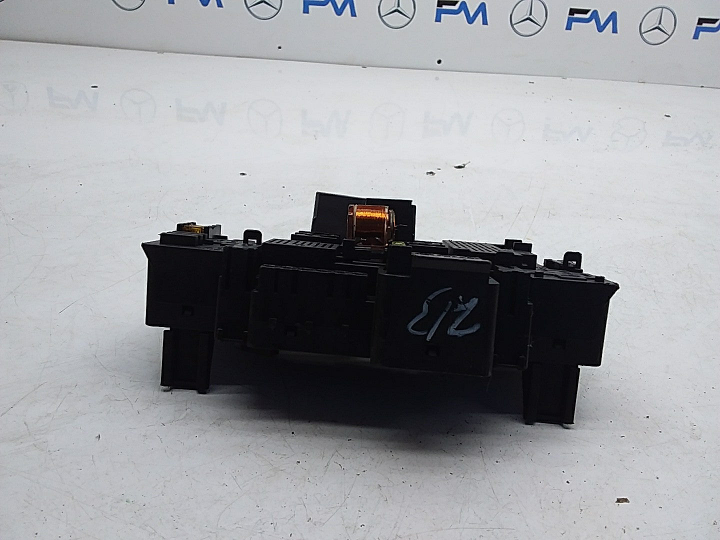 MERCEDES BENZ E-CLASS W213 2016ONWARDS FUSE RELAY BOX  A2139062202 FMF129