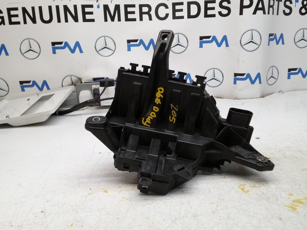 Mercedes C-CLASS W205 Fuse Relay Junction Box A2055407011 FM00790