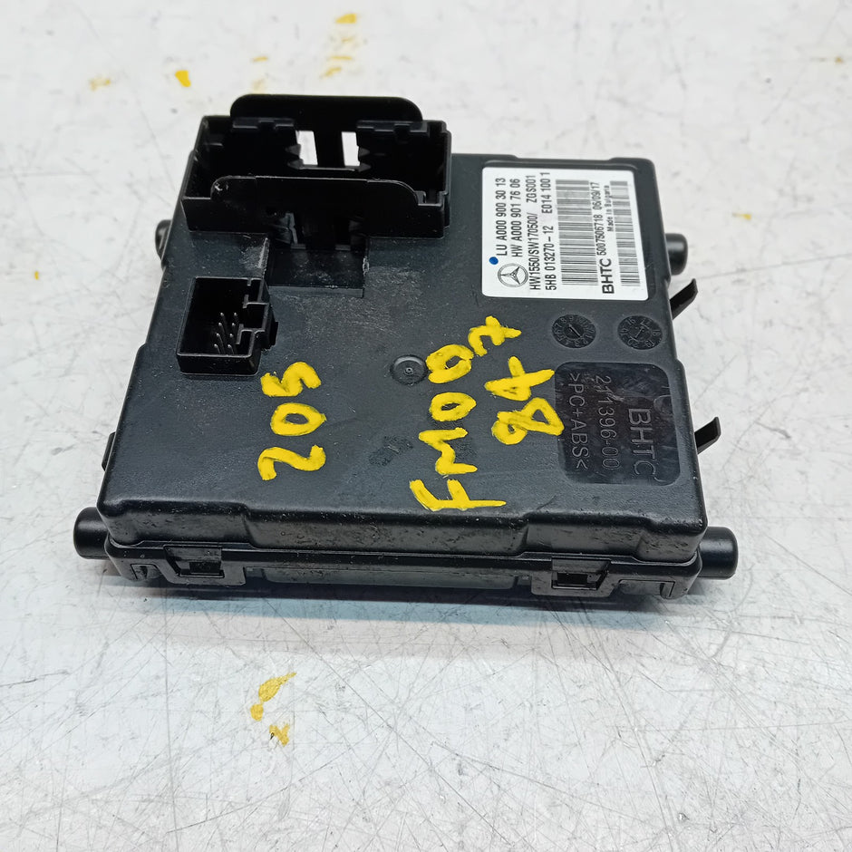 MERCEDES C CLASS 2017 W205 AIR CONDITIONING CONTROL MODULE A0009003013 FM00847