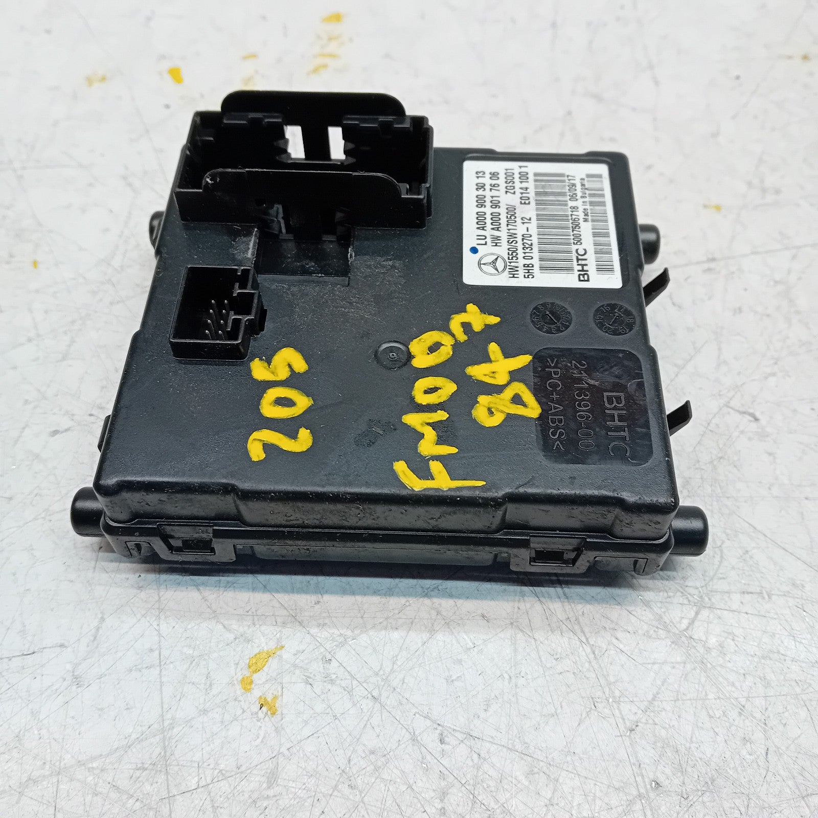 MERCEDES C CLASS 2017 W205 AIR CONDITIONING CONTROL MODULE A0009003013 FM00847