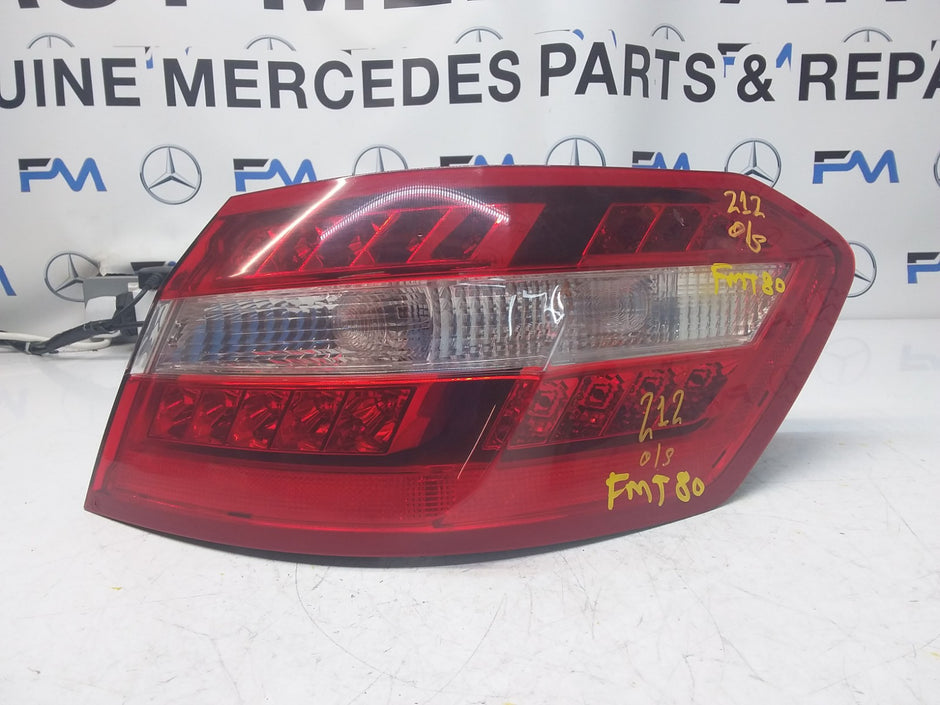 MERCEDES E-CLASS  W212 REAR DRIVERS O/S TAIL LIGHT A2129066701 2009 FMT80