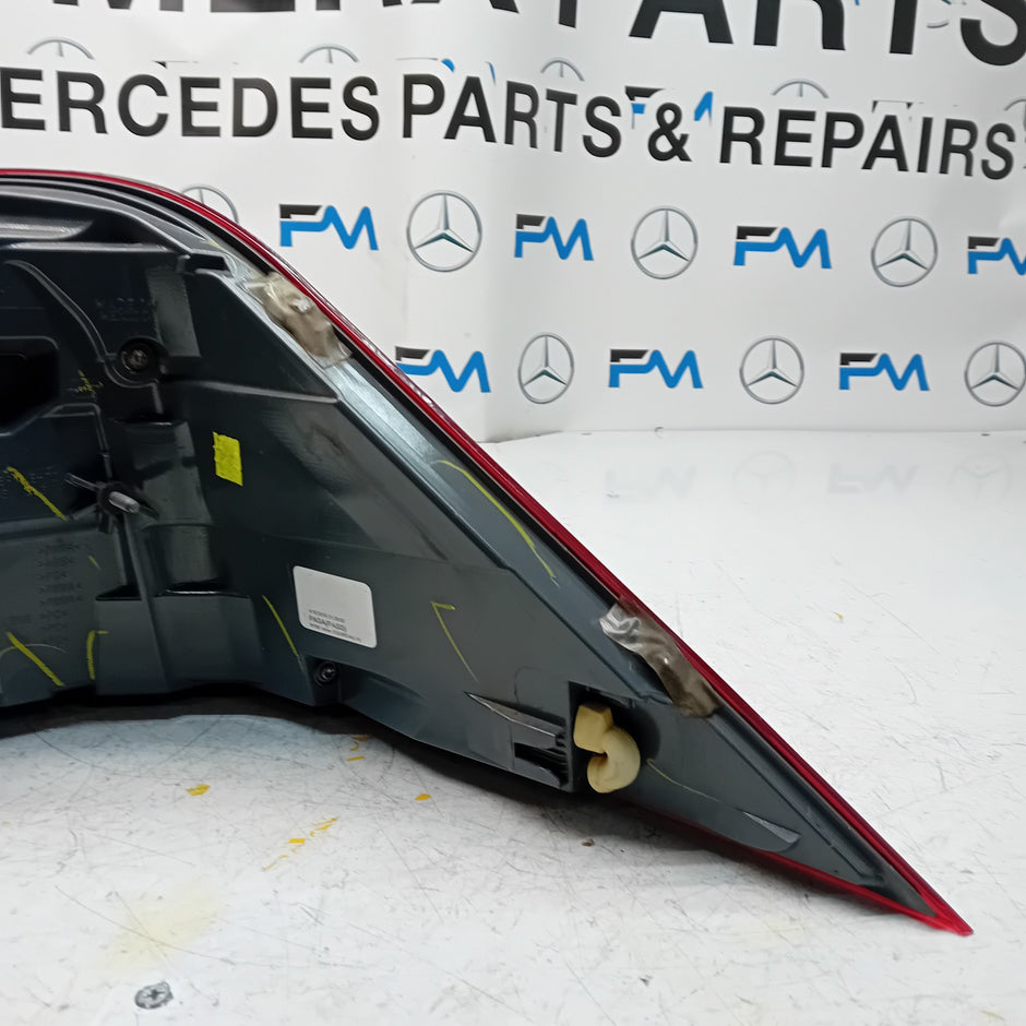 MERCEDES GLE W166 PASSENGER SIDE NS REAR TAIL LIGHT A1669065702 2018 FMT169