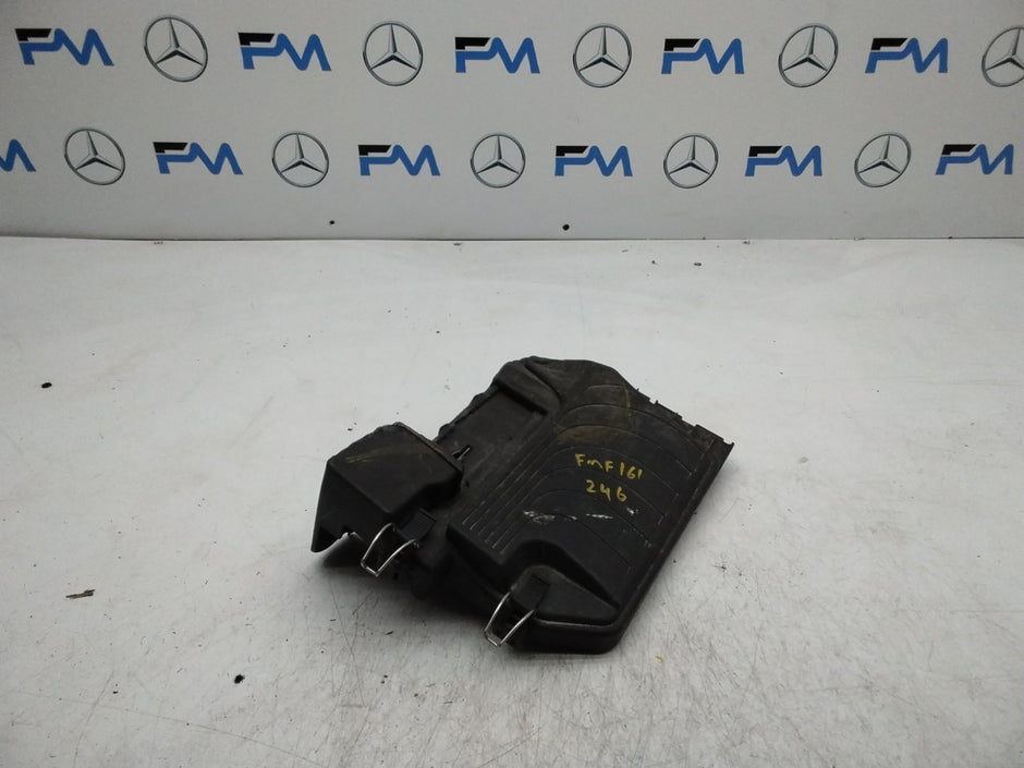 MERCEDES BENZ  B-CLASS  W246 FUSE RELAY  BOX LID A2465400182  FMF161 (DAMAGED) 
